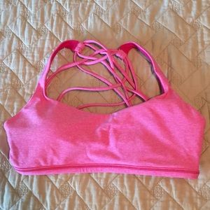 Bright pink free to be wild bra lululemon sz 6